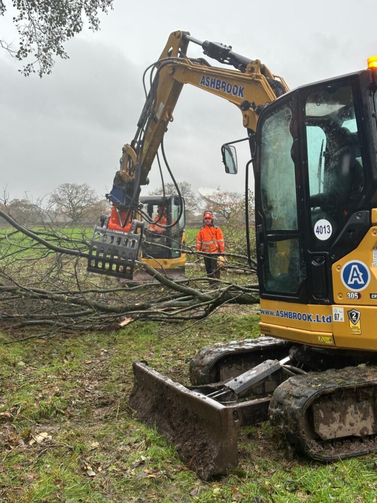 b01a82eb-9541-48c2-8143-cb52ea5d3a47